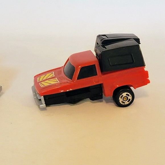 Vintage 1984 Zybots Gobots Tractor Trailer and Camper Pickup Transforming Robots - Picture 7 of 8